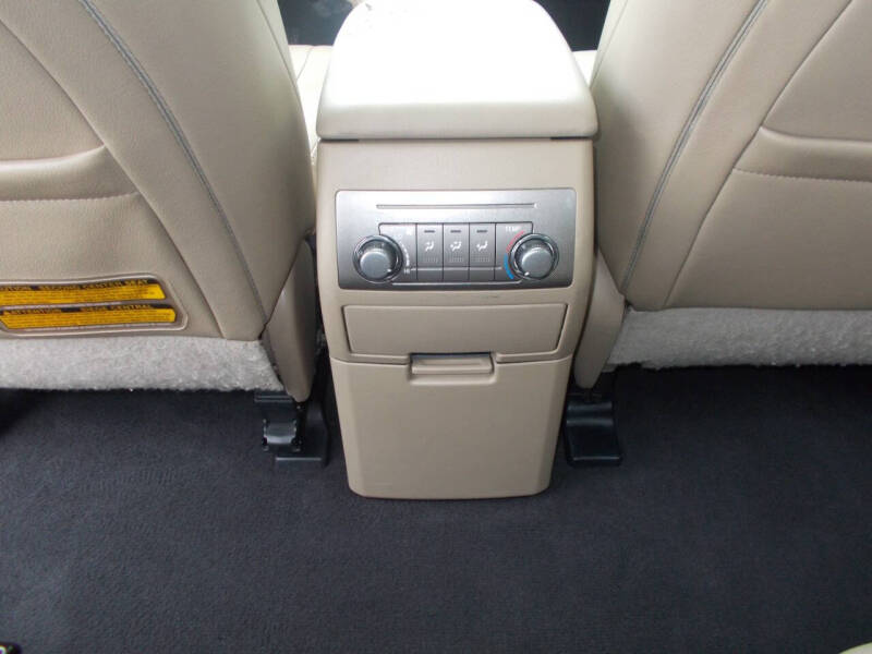 2012 Toyota Highlander SE