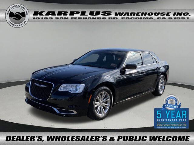 2017 Chrysler 300 Limited's photo