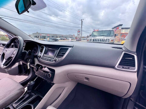 2016 Hyundai Tucson SE