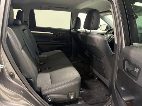 2017 Toyota Highlander LE Plus