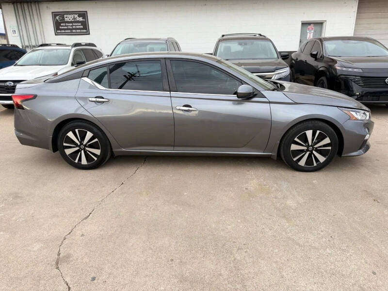 2022 Nissan Altima 2.5 SV