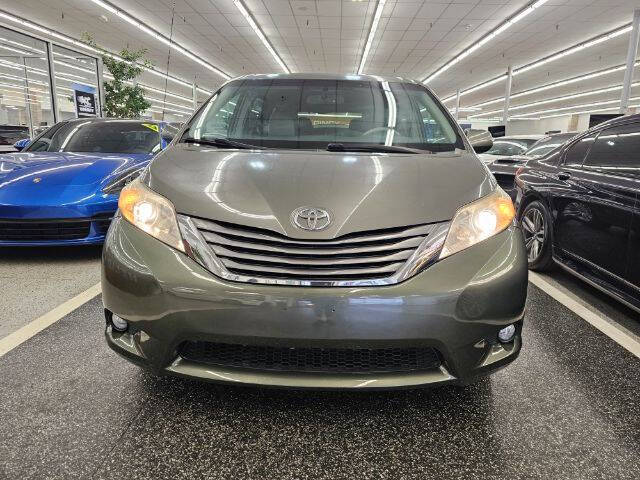 2012 Toyota Sienna XLE 8-Passenger