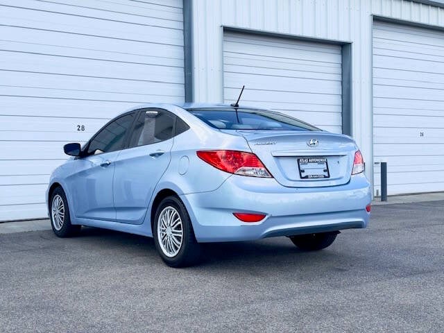 2012 Hyundai Accent GLS photo 7