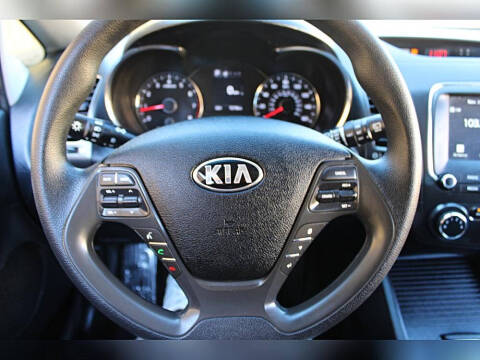 2017 Kia Forte5 LX