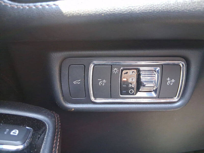 2022 Lincoln Aviator Livery