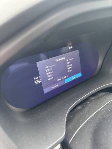 2025 Volvo XC60 B5 Plus Dark Theme