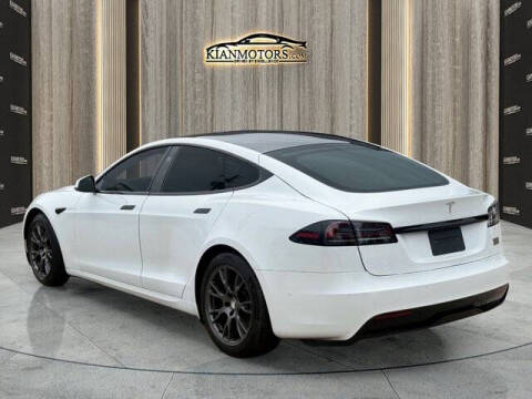 2022 Tesla Model S Plaid