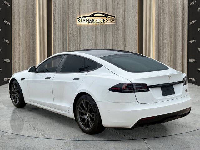2022 Tesla Model S Plaid