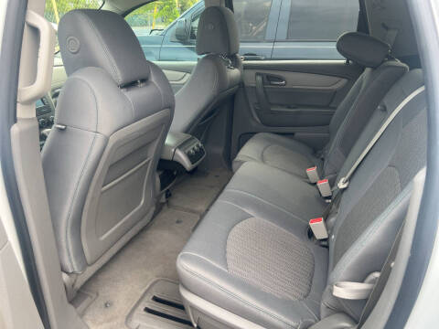 2017 Chevrolet Traverse LS