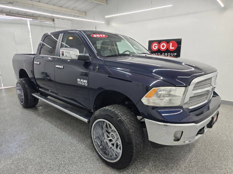 2017 RAM 1500 SLT