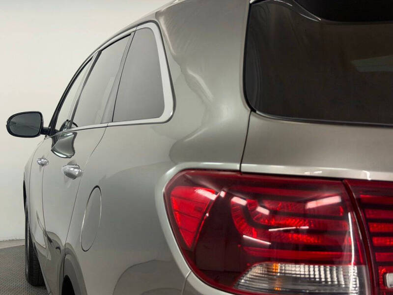 2019 Kia Sorento LX V6