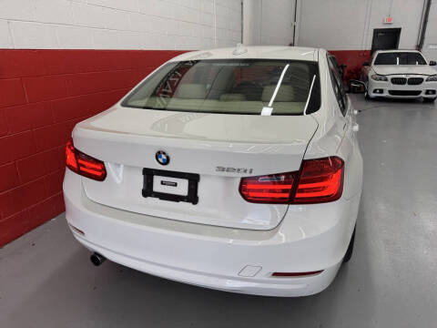 2015 BMW 3 Series 320i