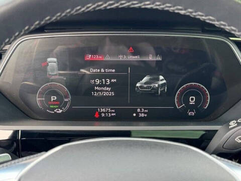 2023 Audi e-tron S quattro Premium Plus