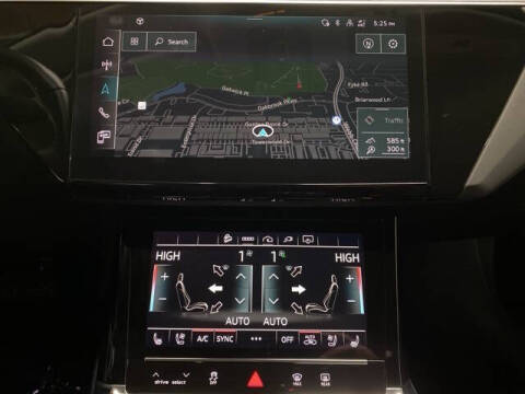 2023 Audi e-tron quattro Premium Plus