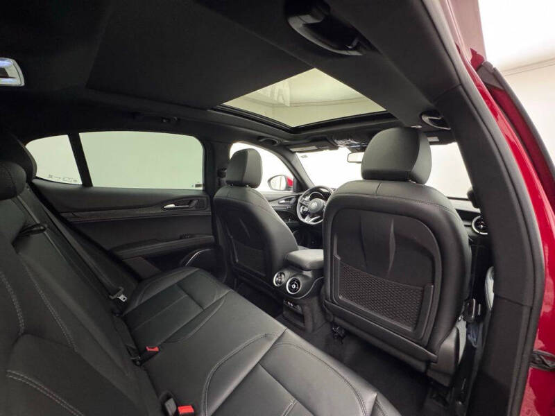 2022 Alfa Romeo Stelvio Sprint