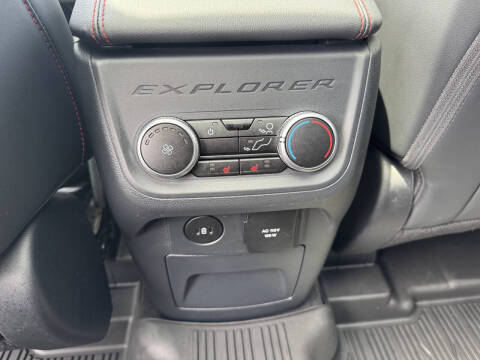 2025 Ford Explorer ST