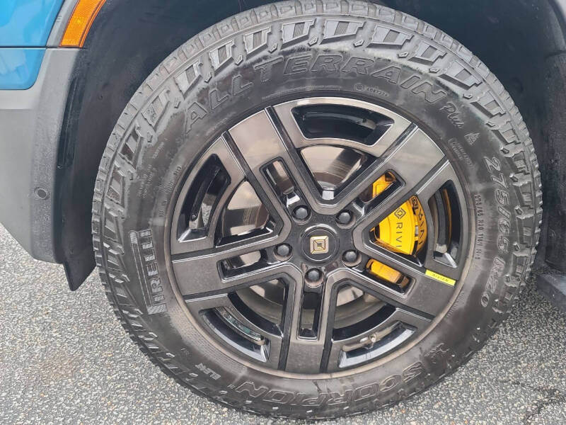 2023 Rivian R1S Launch Edition