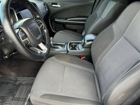 2016 Dodge Charger SXT