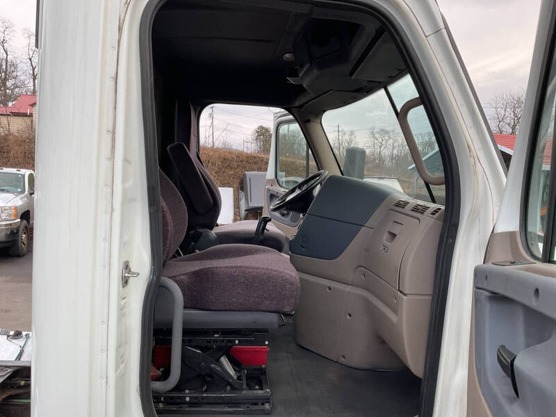 2016 Freightliner Cascadia