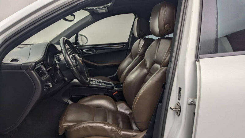 2015 Porsche Macan S