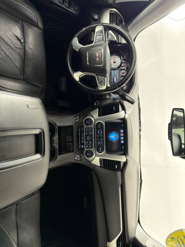 2018 GMC Yukon XL SLT