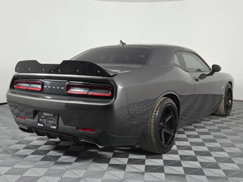 2016 Dodge Challenger SRT 392