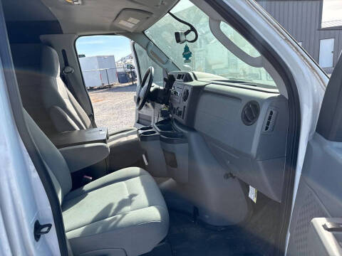 2013 Ford E-Series E-350 SD