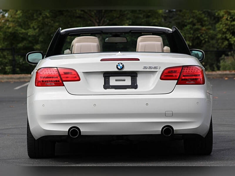 2011 BMW 3 Series 335i