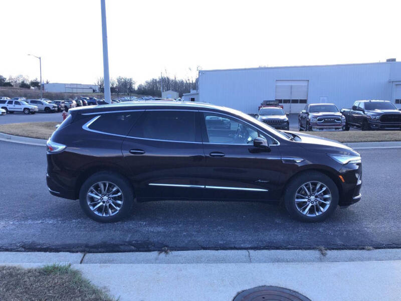 2022 Buick Enclave Avenir