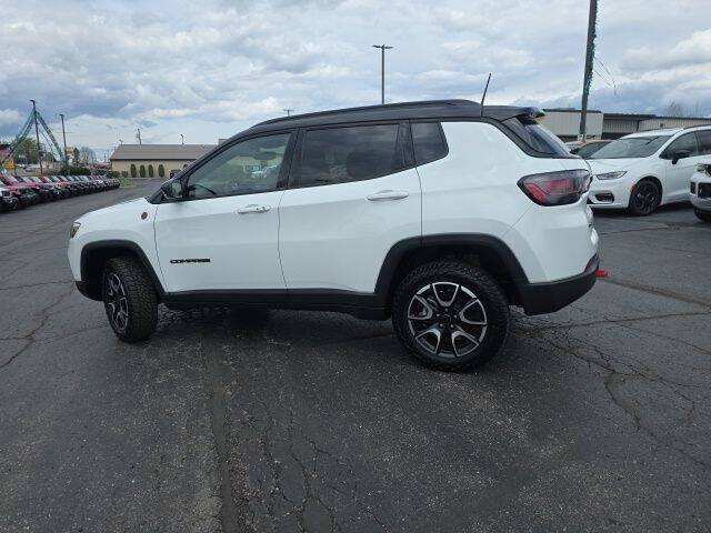 2025 Jeep Compass Trailhawk