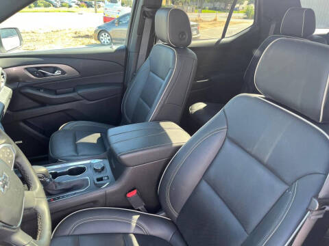 2023 Chevrolet Traverse Premier