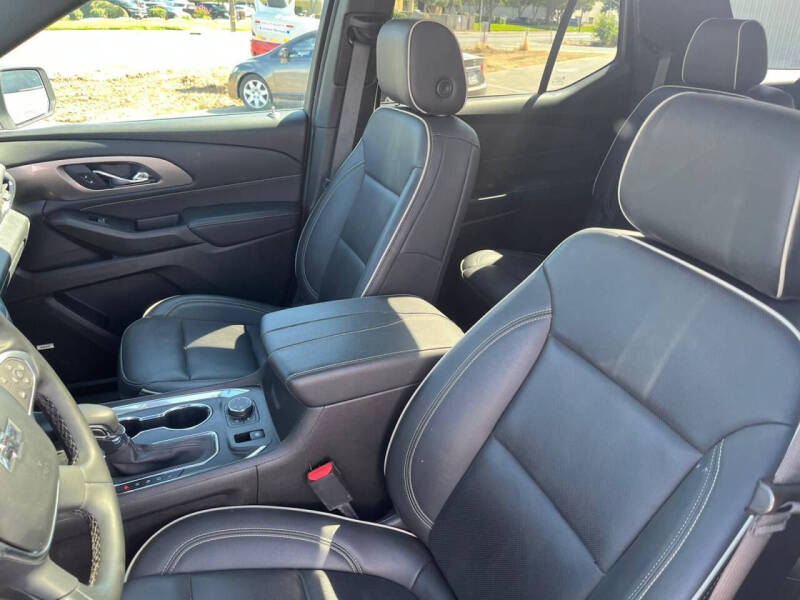 2023 Chevrolet Traverse Premier