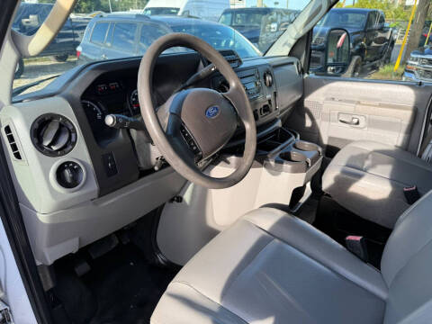 2018 Ford E-Series E-350 SD