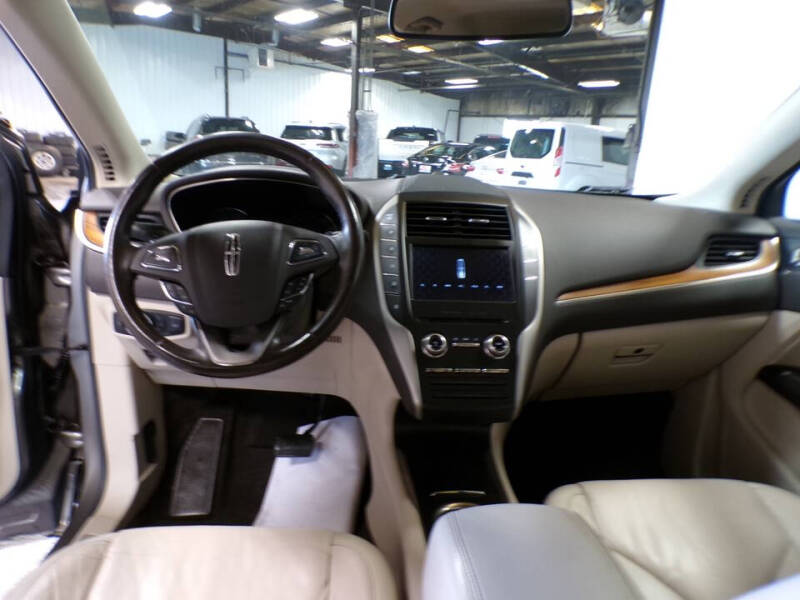 2017 Lincoln MKC Select