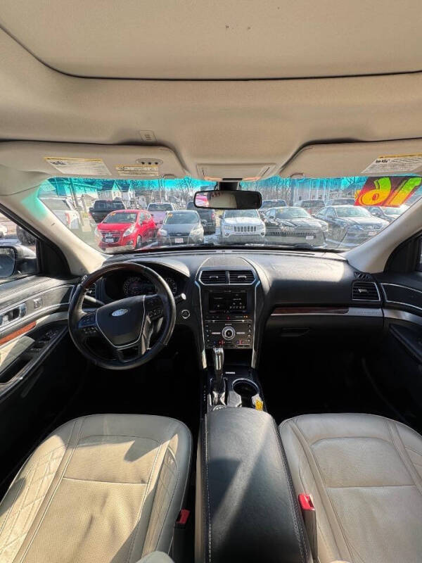 2016 Ford Explorer Platinum