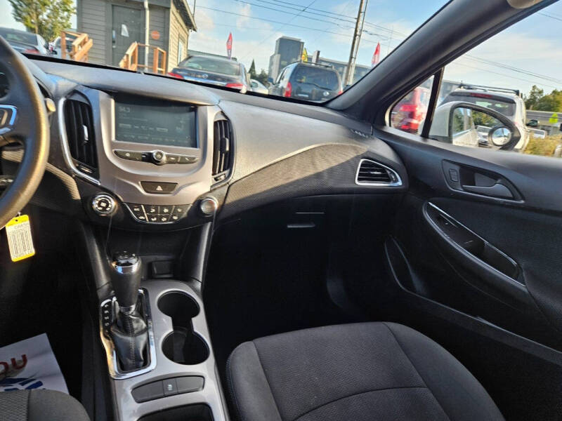 2016 Chevrolet Cruze LT Auto