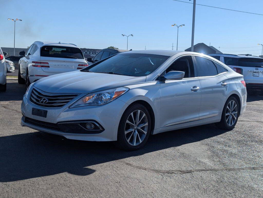 2017 Hyundai Azera for sale at Axio Auto Boise in Boise, ID