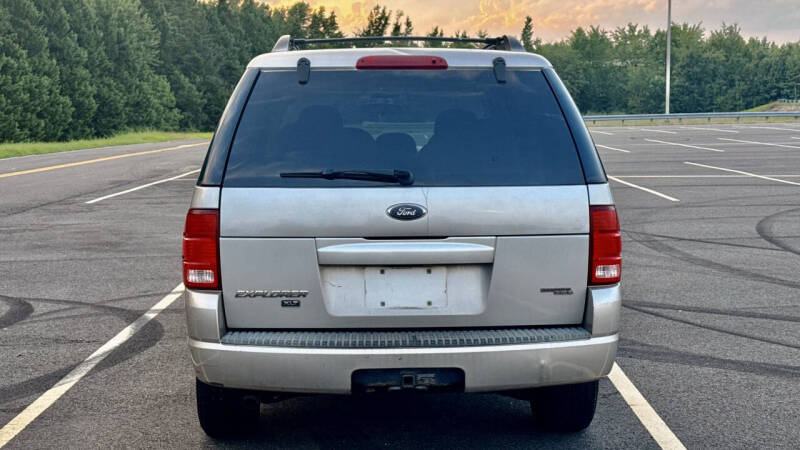 2005 Ford Explorer XLT