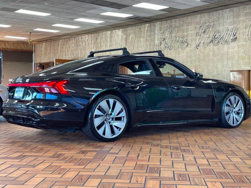 2022 Audi e-tron GT quattro Prestige