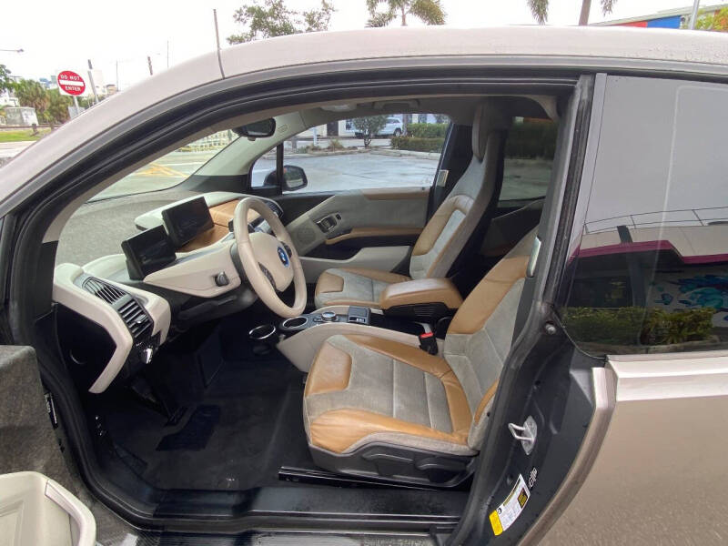 2014 BMW i3 Base photo 22