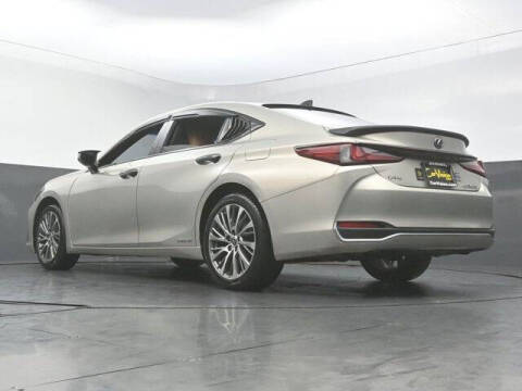2019 Lexus ES 300h