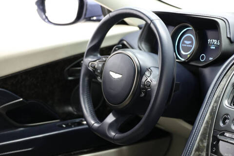 2019 Aston Martin DB11 V8