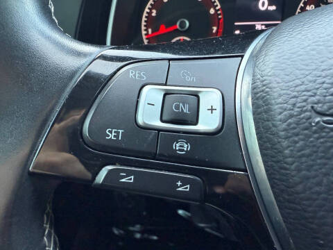 2019 Volkswagen Jetta R-Line