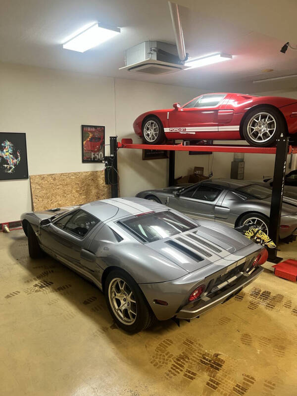 2005 Ford GT Base - Photo 45
