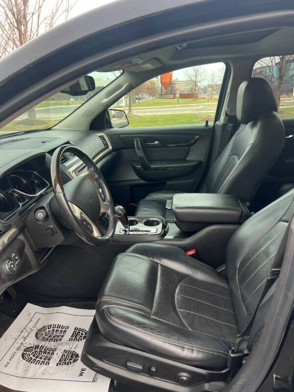 2016 GMC Acadia Denali