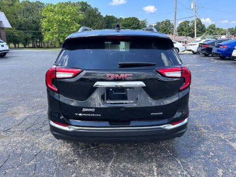 2024 GMC Terrain SLT