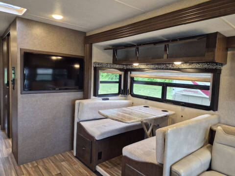 2019 Thor Motor Coach Ace 33.1