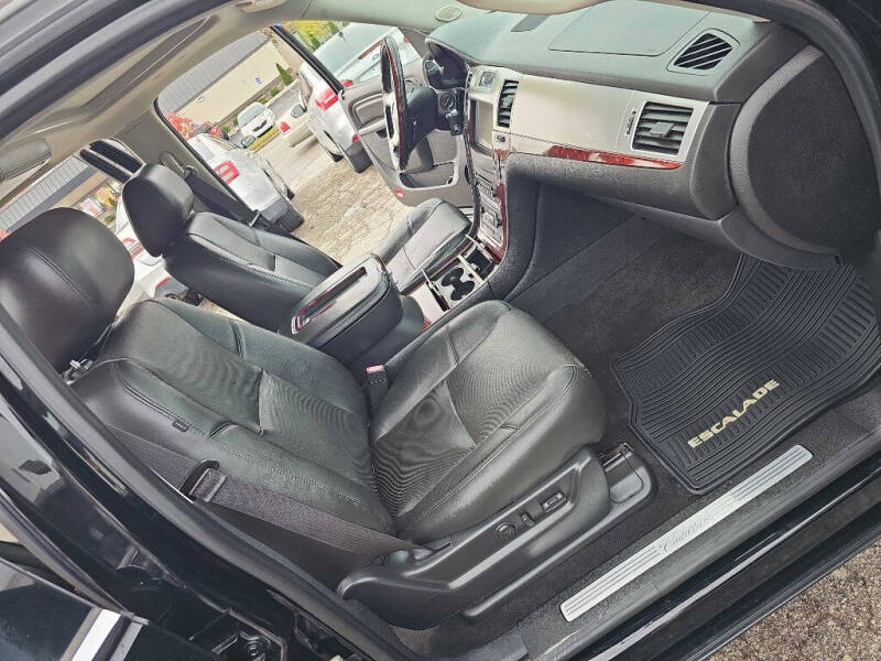 2013 Cadillac Escalade EXT Premium