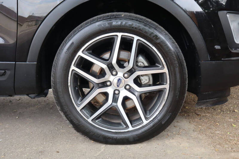 2017 Ford Explorer Sport