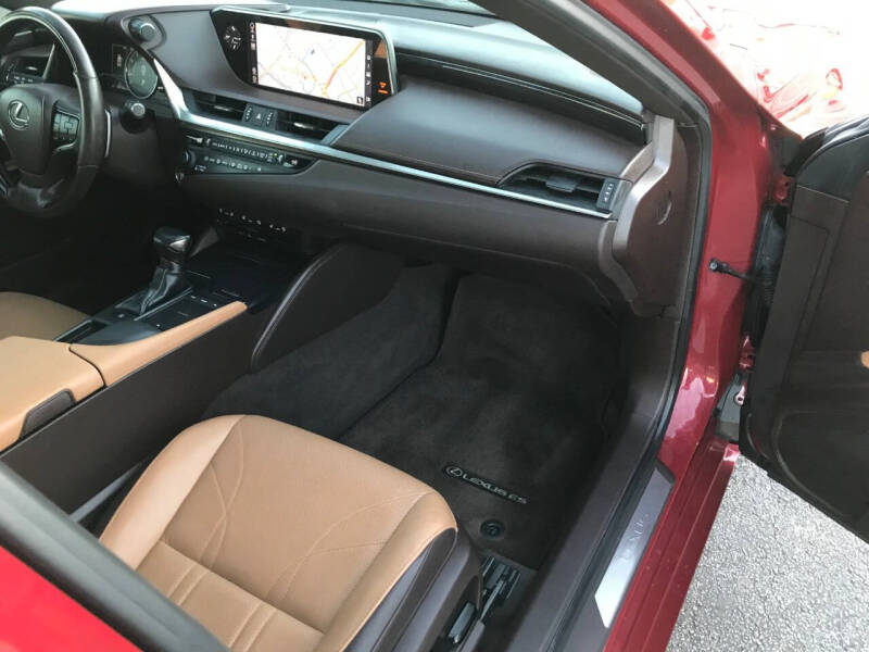 2019 Lexus ES 350 Luxury